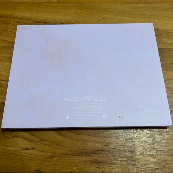 Morphe 35I Icy Fantasy Palette - Picture 3 of 5